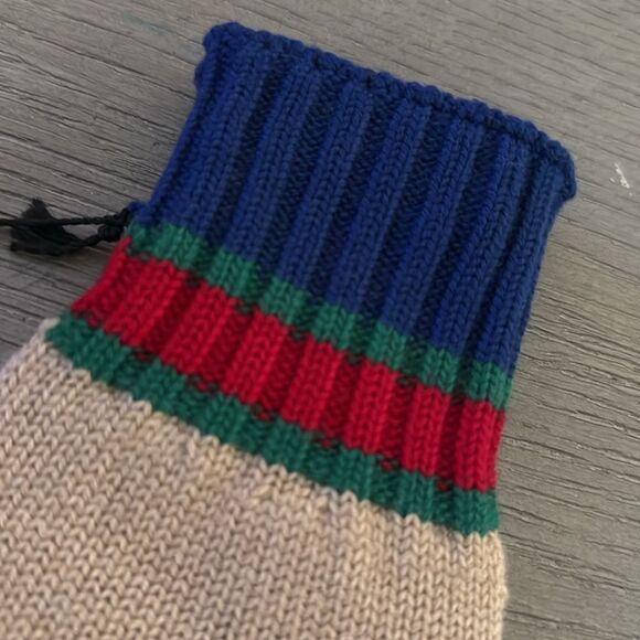 Brand new Gucci kids gloves fits women’s small / m - Picture 3 of 3